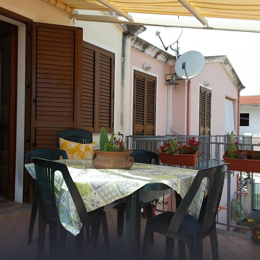 Casa Vacanze Antonella Pula A 750Mt Dal Centro. Exteriér fotografie